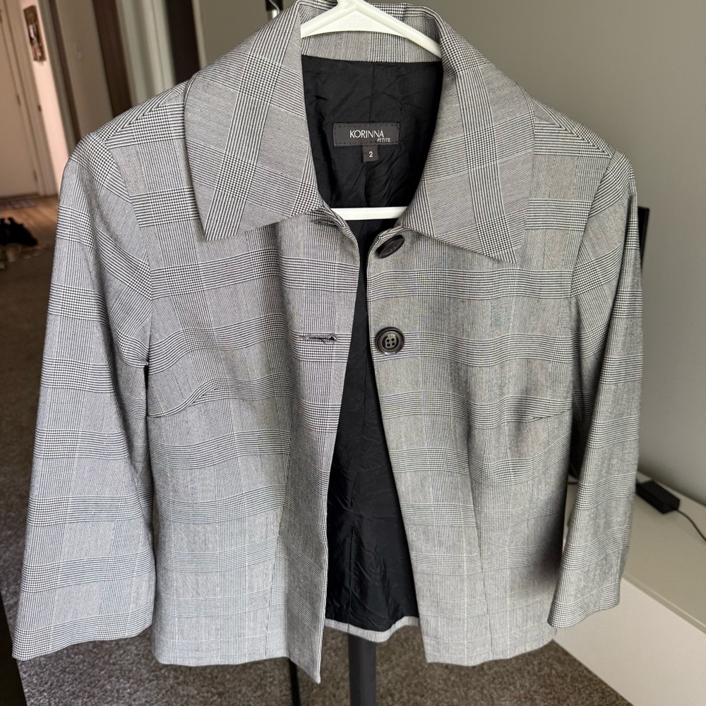 Korinna Women's Plaid Gray Blazer 2P